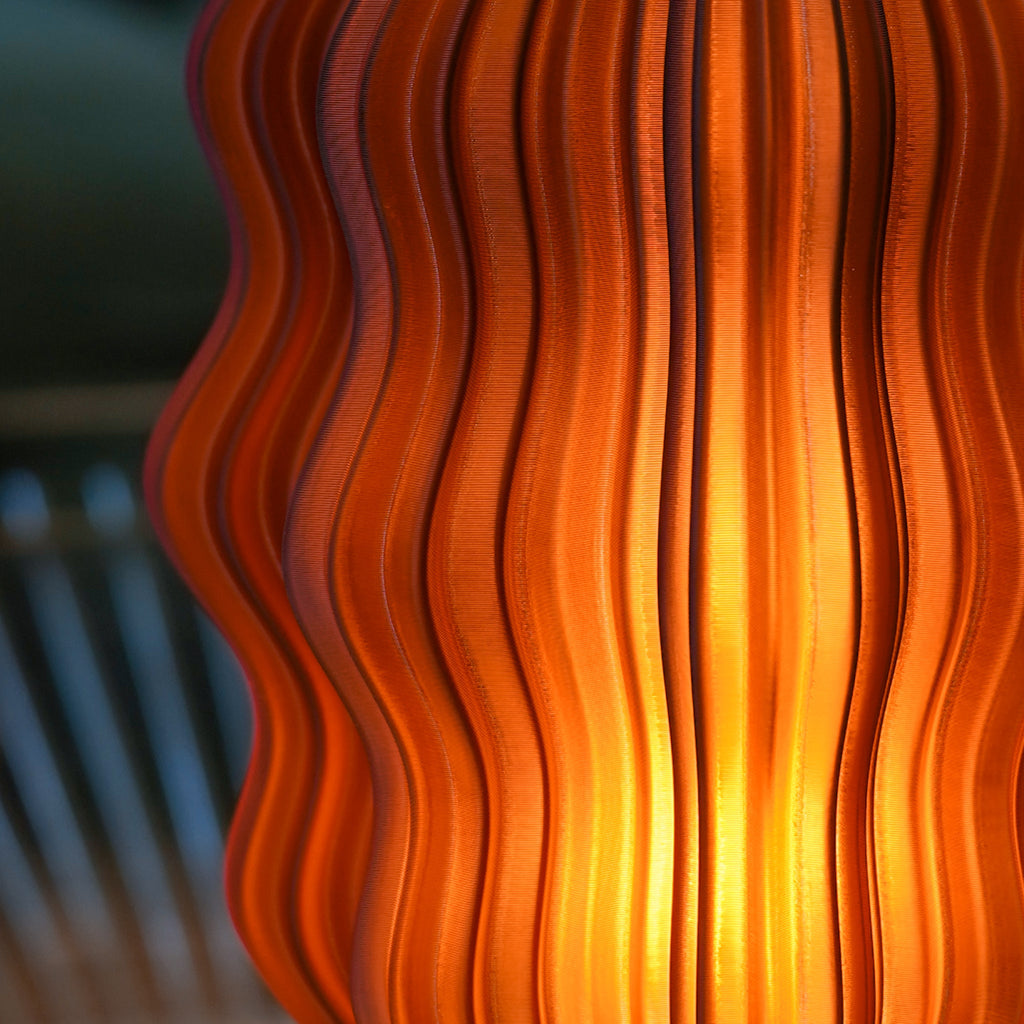 Cordless Mini Wavy Lamp – Rechargeable Sculptural Accent Light
