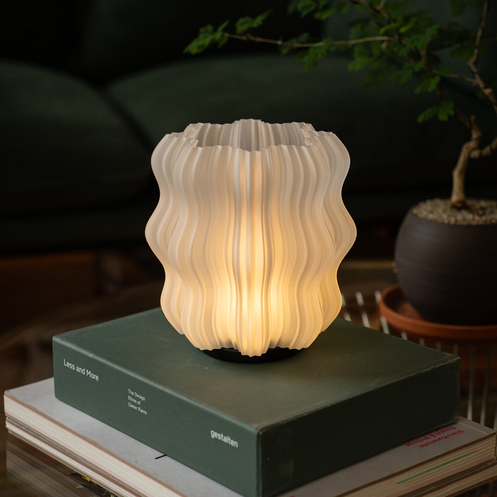 Cordless Mini Wavy Lamp – Rechargeable Sculptural Accent Light