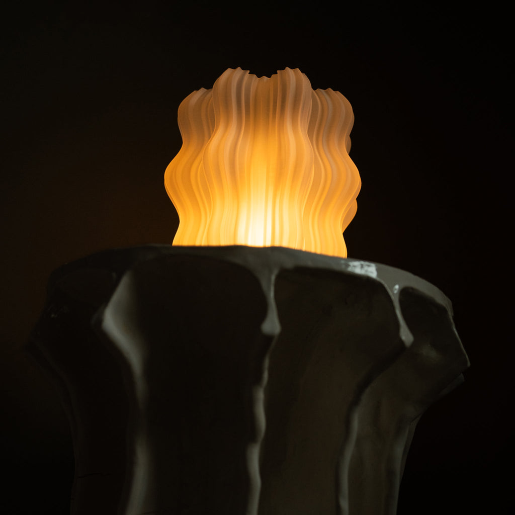 Cordless Mini Wavy Lamp – Rechargeable Sculptural Accent Light
