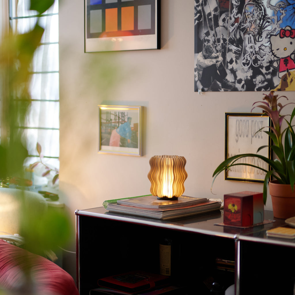 Cordless Mini Wavy Lamp – Rechargeable Sculptural Accent Light