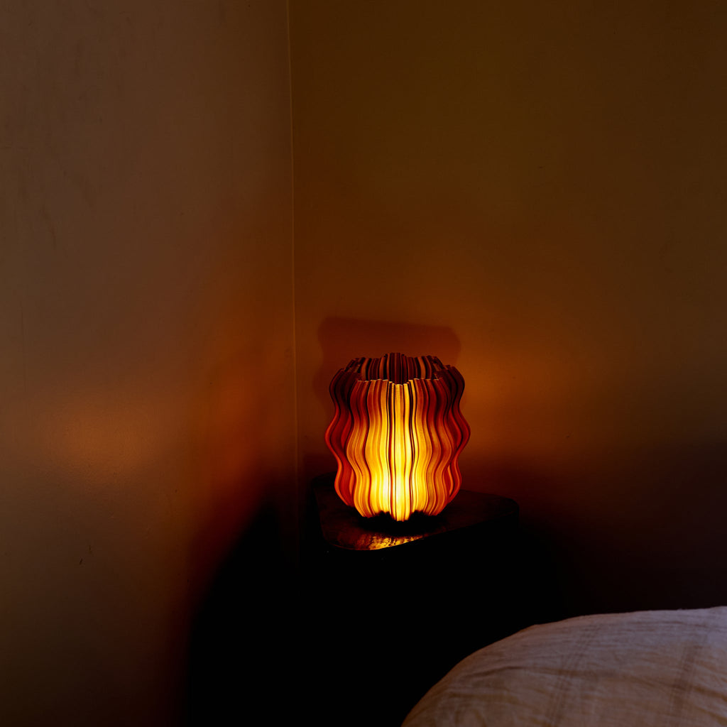 Cordless Mini Wavy Lamp – Rechargeable Sculptural Accent Light