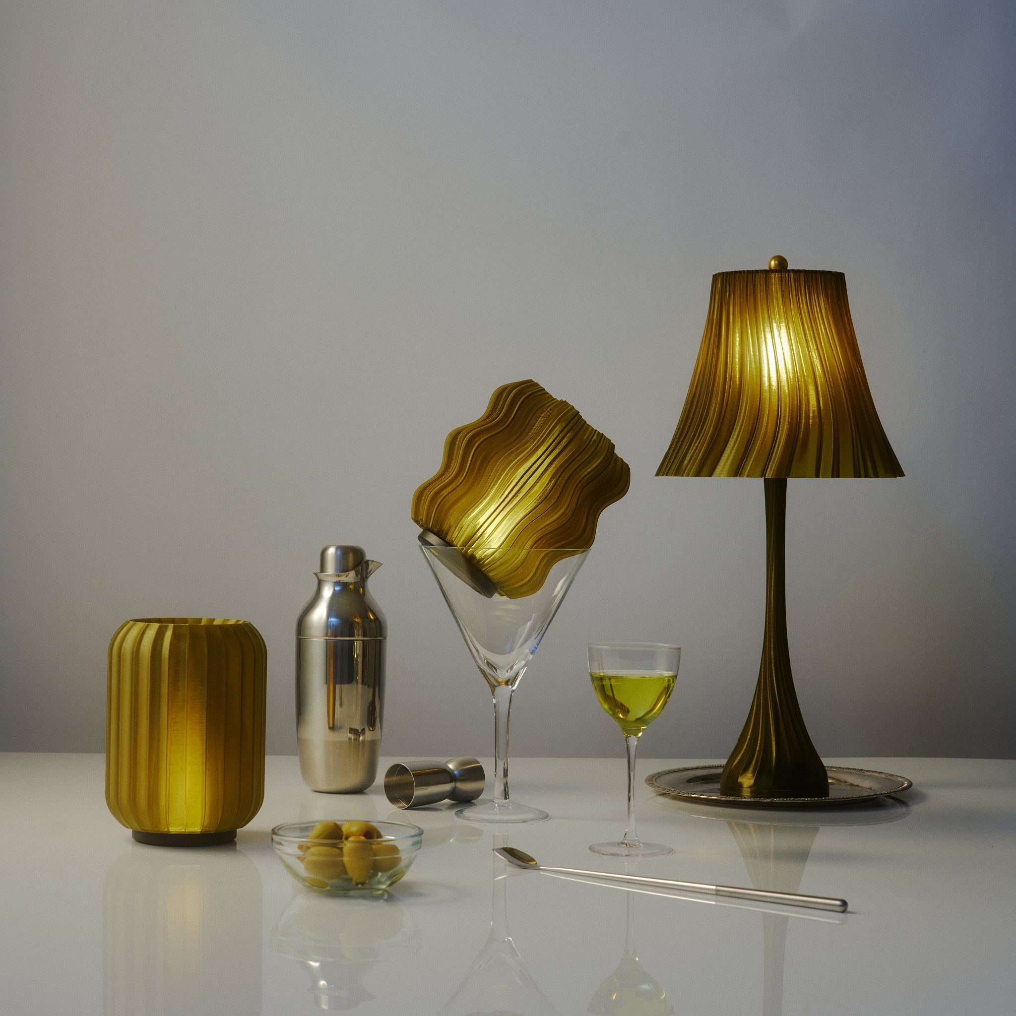 Cordless Mini Wavy Lamp – Rechargeable Sculptural Accent Light